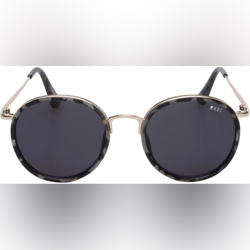 ROC Round Up 641F Grey Tortoiseshell/Smoke